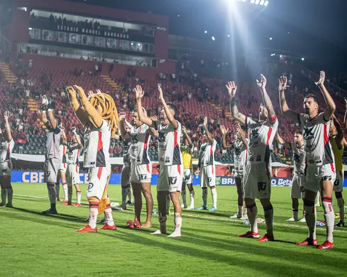 Fluminense x Vitória: onde assistir, prováveis escalações e mais - Imagem