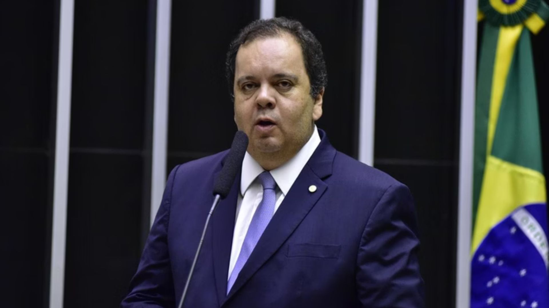 Elmar revela convites de Jerônimo e da oposição para ser vice