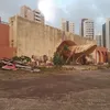 Hotel abandonado em Salvador era desmanche antes de ocupação; veja imagens - Imagem