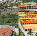 Grupo ocupa hotel abandonado em bairro nobre de Salvador imagem