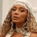 Influenciadora troca show de Beyoncé por culto: “Satanás tá furioso!” imagem