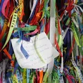 Mais do que pedidos, conheça os sentidos que as fitinhas do Bonfim carregam imagem