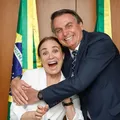 Regina Duarte relembra passagem no governo Bolsonaro: "Armadilha" imagem