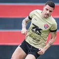 Renato Kayzer desfalca o Vitória na Copa Sul-Americana; saiba motivo imagem