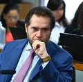 Senador se recusa a pedir desculpas a Marina Silva e polemiza imagem