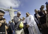 Ancelotti visita o Cristo Redentor: "Andar com fé e acreditar sempre"