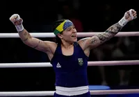 Bia Ferreira defende cinturão dos pesos-leves; veja onde assistir imagem
