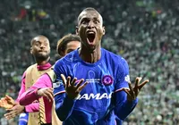 Chelsea vence o Real Betis de virada e conquista a Conference League