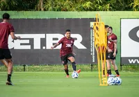Com Willian Oliveira recuperado, Vitória se reapresenta nesta quarta