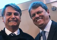 Desconfiado, Bolsonaro segura apoio a Tarcísio