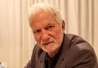 Lourenço Mueller lança “Livro de Tudo”