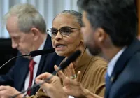 Marina Silva discute com senadores e abandona comissão imagem