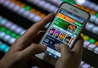 Senado aprova projeto que proíbe famosos em anúncios de bets