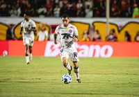 Suspenso, Matheuzinho desfalca o Vitória no jogo contra o Corinthians imagem