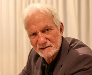 Lourenço Mueller lança “Livro de Tudo”