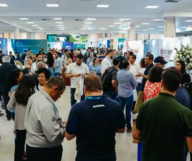 Campanha arrecada doação de roupas, brinquedos e livros durante a Bahia Oil & Gas Energy - Imagem