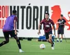 Vitória treina bolas paradas e Neris segue afastado; saiba mais - Imagem
