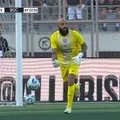 Aposentou? Danilo Fernandes participa de jogo de 'legends' em São Paulo imagem