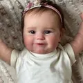 Bebê é agredida em público após ser confundida com boneca reborn; veja imagem