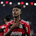 Bruno Henrique, do Flamengo, é denunciado por fraude e estelionato imagem