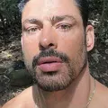 Cauã Reymond mantém namoro secreto há um ano com modelo imagem