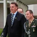 Defesa de Bolsonaro monta estratégia contra Mauro Cid imagem