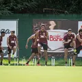 Elenco do Vitória tem treino técnico na Toca e retorno de Neris imagem