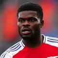 Ex-Arsenal é indiciado por seis acusações de estupro e assédio sexual imagem