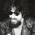 Fãs de Raul Seixas renovam devoção ao ‘Pai do Rock’ a cada geração imagem