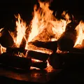Fogueiras e fogos de artifício podem agravar doenças respiratórias imagem
