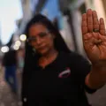 Forró com respeito: campanhas contra assédio estão mudando o São João da Bahia imagem