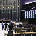 Governo alerta Lula sobre risco de derrota no Congresso por IOF imagem