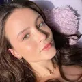 Larissa Manoela morreu? Entenda notícia que assustou a internet imagem