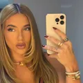 Mulher desenvolve cegueira após aplicar produto de Virginia Fonseca imagem