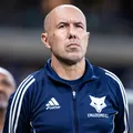 Técnico critica expulsão de meia envolvido na lesão de Jamerson imagem