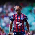 Tiago resolve! Cria da base marca dois e é exaltado por Rogério Ceni imagem