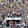Torcedores de Botafogo e PSG brigam nas arquibancadas do Rose Bowl imagem