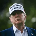 Trump diz que Irã procurou EUA: "sugeriram vir à Casa Branca" imagem