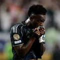 Vini Jr marca, Real goleia o Salzburg e avança às oitavas do Mundial imagem