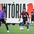 Vitória treina bolas paradas e Neris segue afastado; saiba mais imagem