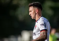 Atacante Gustavo Mosquito não é mais jogador do Vitória; saiba destino imagem