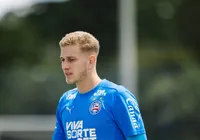 Bahia encaminha renovação contratual com o meio-campista Jota imagem