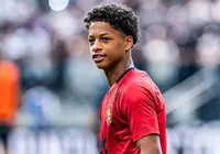 Barcelona encaminha contratação de promessa do futebol nordestino
