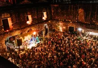 Biergarten volta ao Trapiche Barnabé exaltando suas raízes imagem