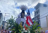 Cabocla e Caboclo de branco exaltam cultura da paz imagem