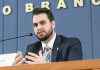Ex-assessor de Bolsonaro troca defesa em ação que investiga golpe imagem