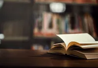 Humorista famoso proíbe filho de ler livros indicados pela escola