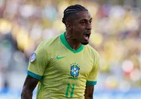 No caminho certo? Raphinha destaca evolução do Brasil de olho na Copa imagem