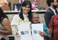 Prefeitura entrega 240 títulos de propriedade em Morro do Chapéu