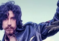 Série sobre Raul Seixas estreia no Globoplay com retrato íntimo imagem